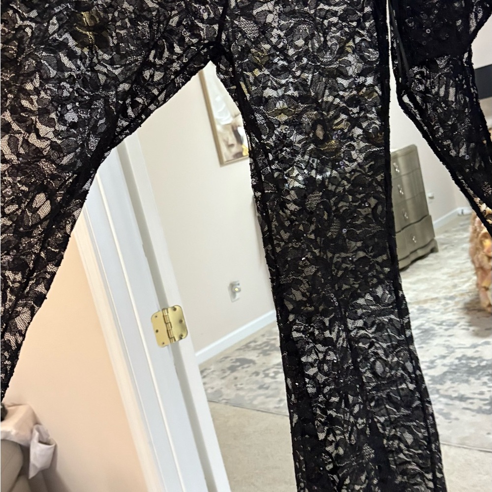 Black Lace 2 piece set Fashion Nova Sz L